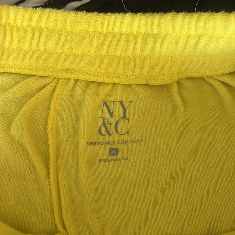 ✨Yellow Loop Terry Short - Picture 5 of 6